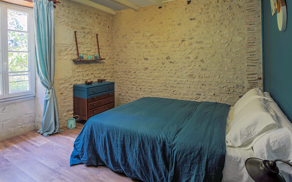La chambre monochrome Chambre turquoise